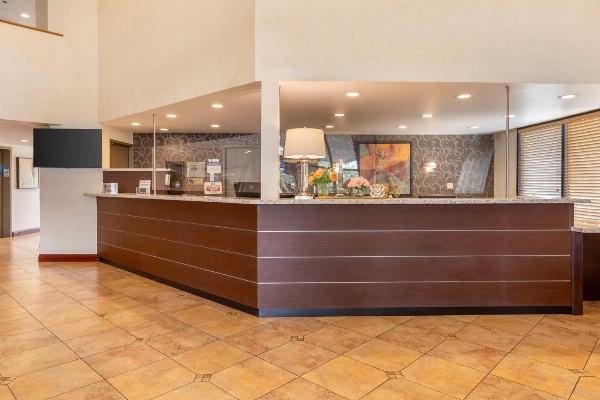 Best Western Plus West Covina Inn image 7